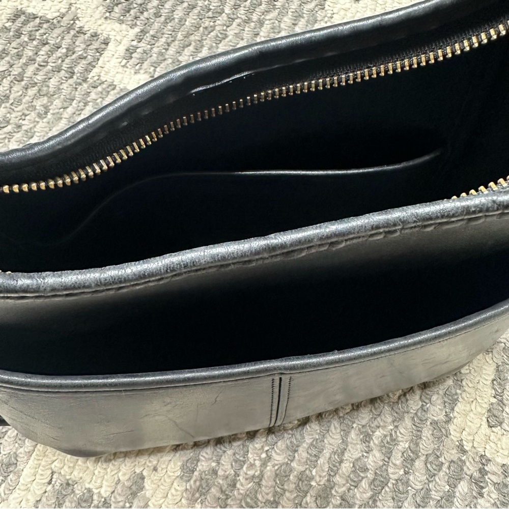 Coach Vintage Pocket Zip Bag 9033 in Black Genuine Leather - Picture 9 of 16